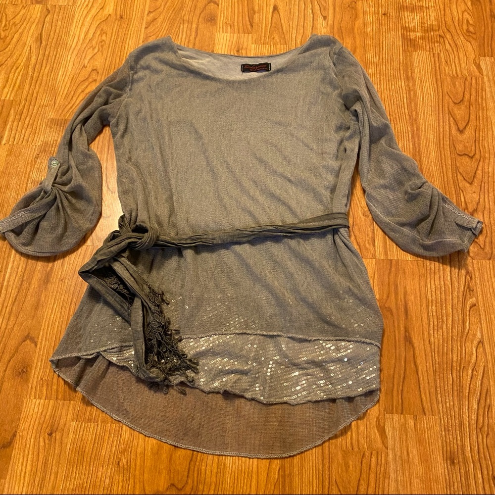 Seduzione top with sequin bottom and belt Size 4